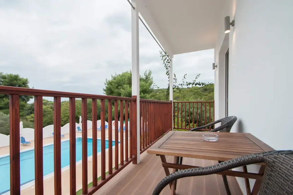 deluxe double studio 5